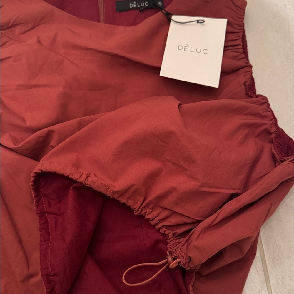 DÈLUC Adjustable Hem Sleeveless Top Rust Red  Size M New with tag - Picture 4 of 4